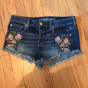 Denim floral shorts